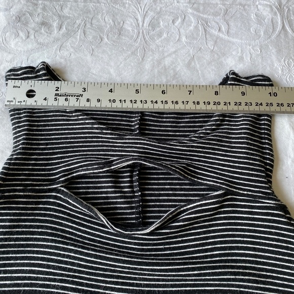 American Eagle Soft & Sexy Sleeveless Black + White Stripe Tunic Tank Top Medium - Picture 9 of 11